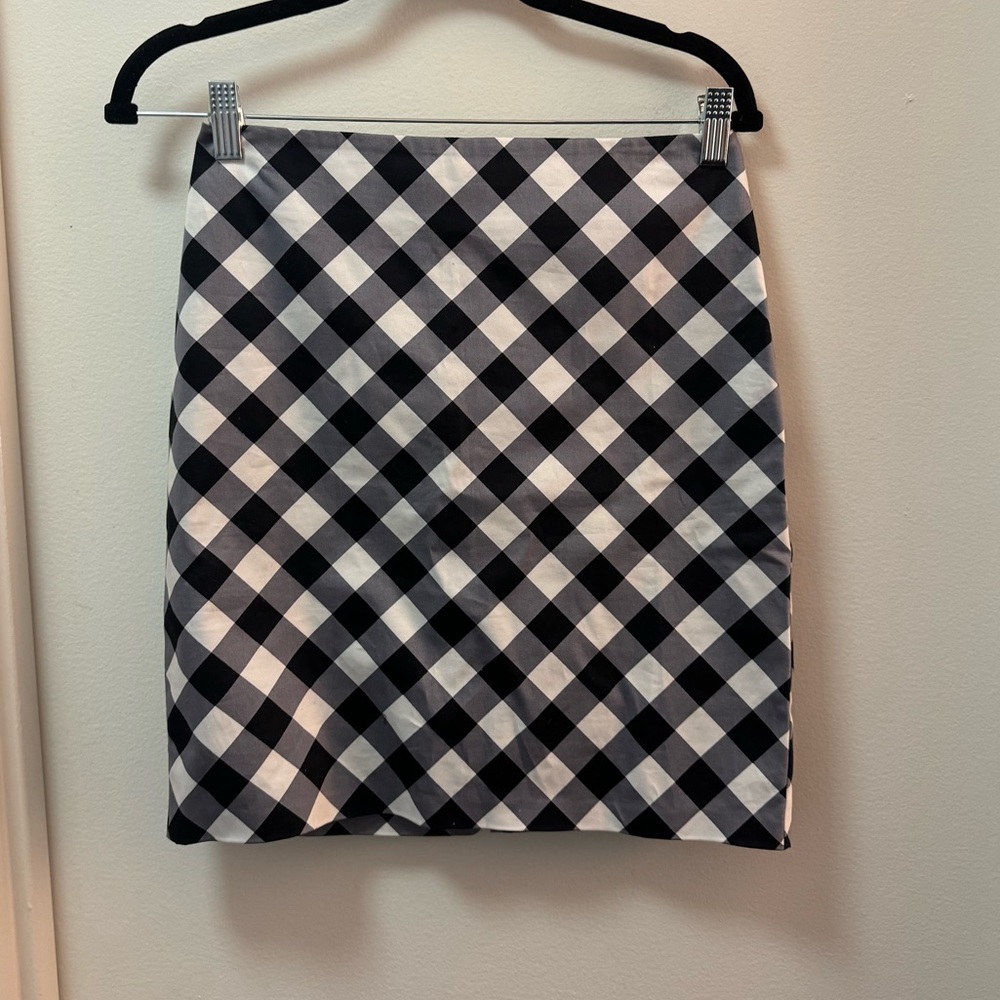NWT Mango Skirt | Chic Women's Mini Skirt | Trendy Everyday Bottoms